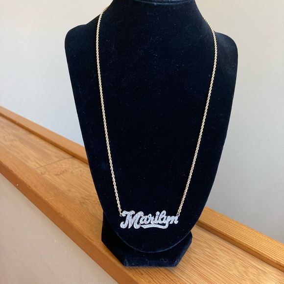 14K GOLD & DIAMOND NAMEPLATE ON ROPE CHAIN “ MARILYN” - Picture 3 of 6